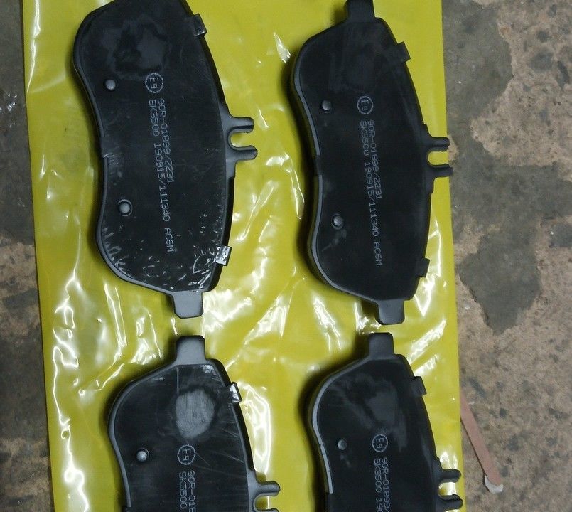 front brake pads Mercedes Benz uploaded by VDA Trading Company on 3/22/2021