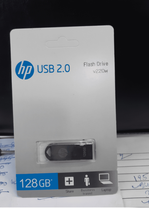 HP Pendrive uploaded by Mobile Telecom on 10/3/2023