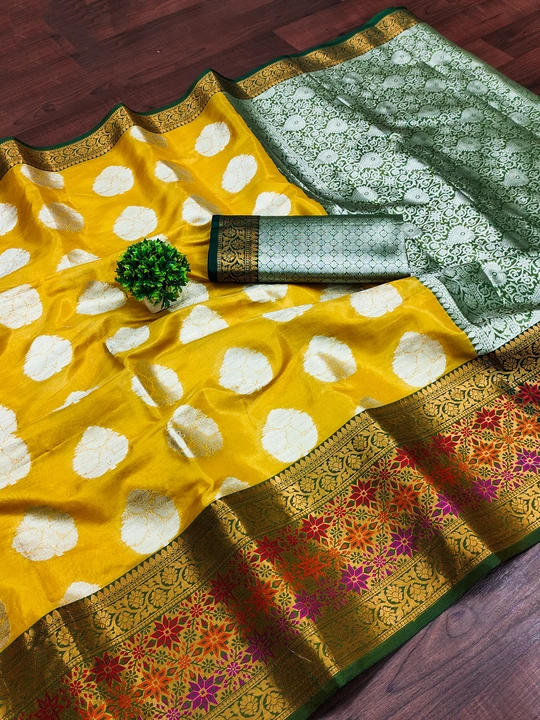 Soft Kanjivaram Silk Saree With Zari Weaving Design And Zari Border With Zari Weaving Rich Pallu And uploaded by Manasvi Enterprise on 10/3/2023