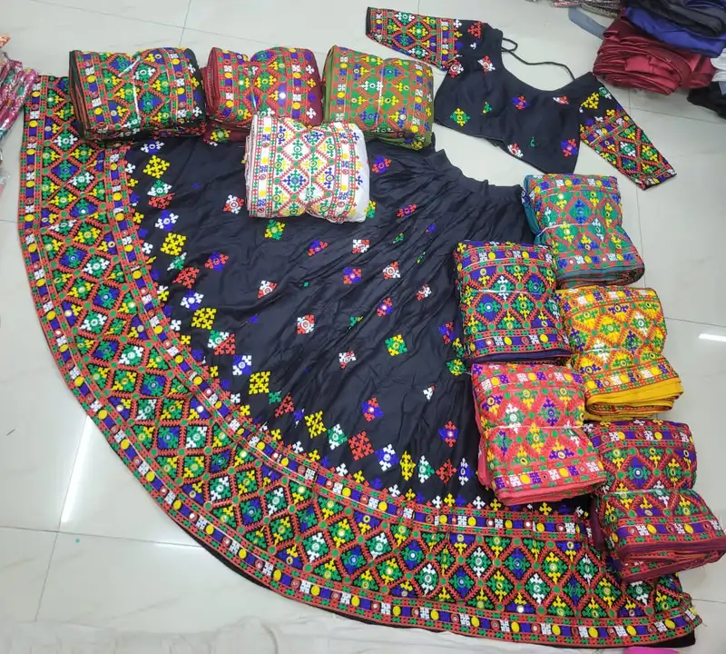 Product uploaded by SHREE HARSIDDHI FASHION on 10/4/2023