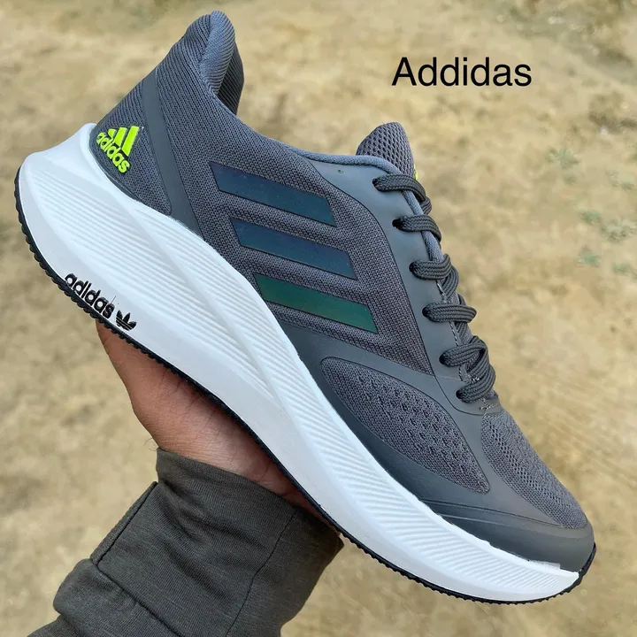 Men's running shoes  uploaded by Mini fashion store on 10/4/2023
