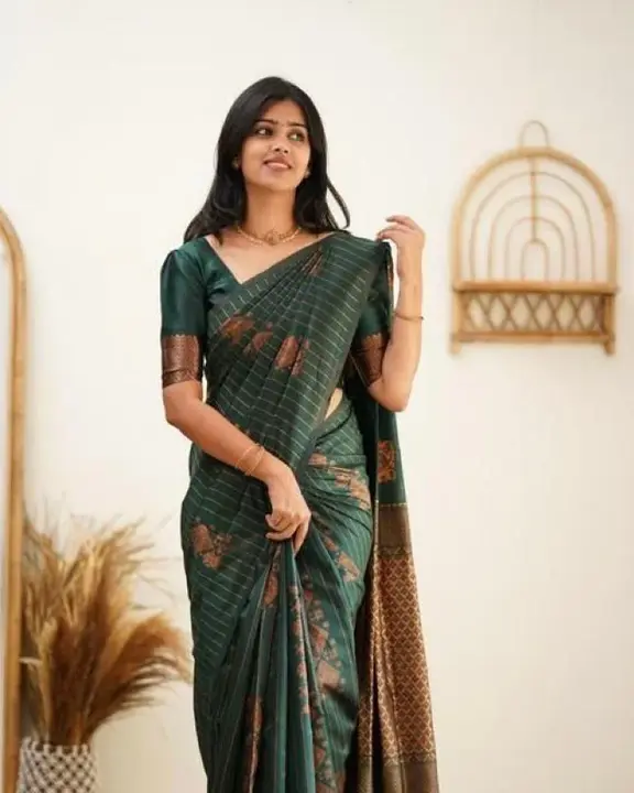 Silk saree uploaded by Laxmi narayan fashion surat on 10/4/2023