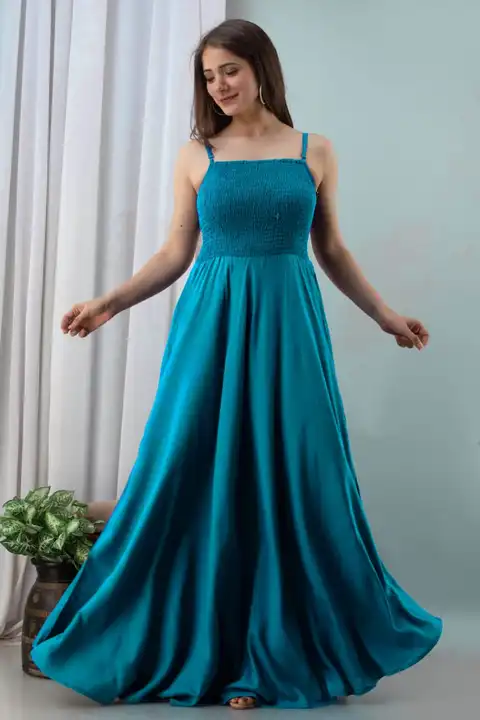 Royal Blue Solid Woven Maxi Dress with Smocking Detail 💃
 
✅ Material: 100% Rayon
✅  uploaded by Bagru print shuit, saree, dresses manufacturers on 10/4/2023