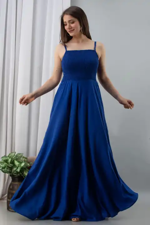 Royal Blue Solid Woven Maxi Dress with Smocking Detail 💃
 
✅ Material: 100% Rayon
✅  uploaded by Bagru print shuit, saree, dresses manufacturers on 10/4/2023