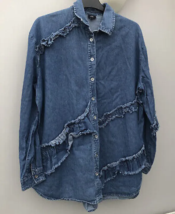 River Island Shirt  uploaded by Western Gallery  on 10/5/2023