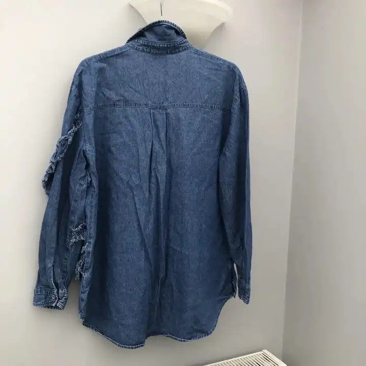 River Island Shirt  uploaded by Western Gallery  on 10/5/2023