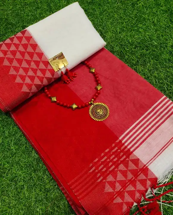 *BORO PAR RED VELVET SAREE WITH BLOUSE PIECE uploaded by FAB MARKET on 10/5/2023