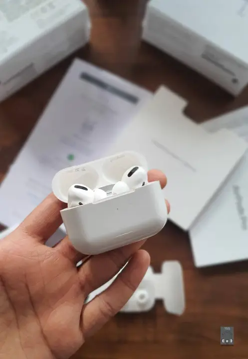 airpods pro  uploaded by business on 10/5/2023