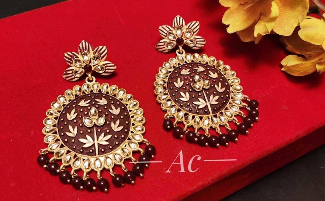 Post image mina kundan earrings high quality beads
Dm for more Collection