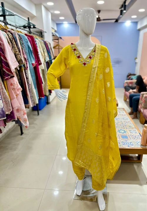Shop Store Images of Sidnaazz Collection