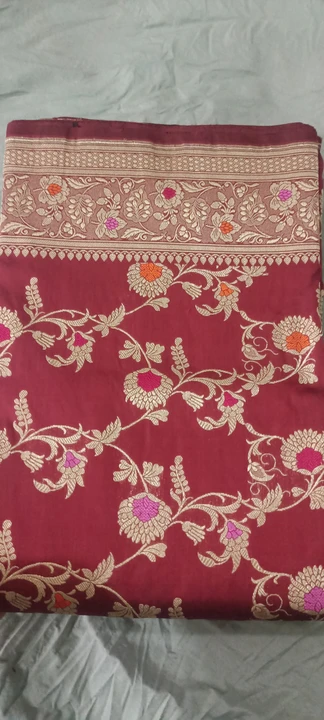 Post image Handloom silk saree has updated their profile picture.