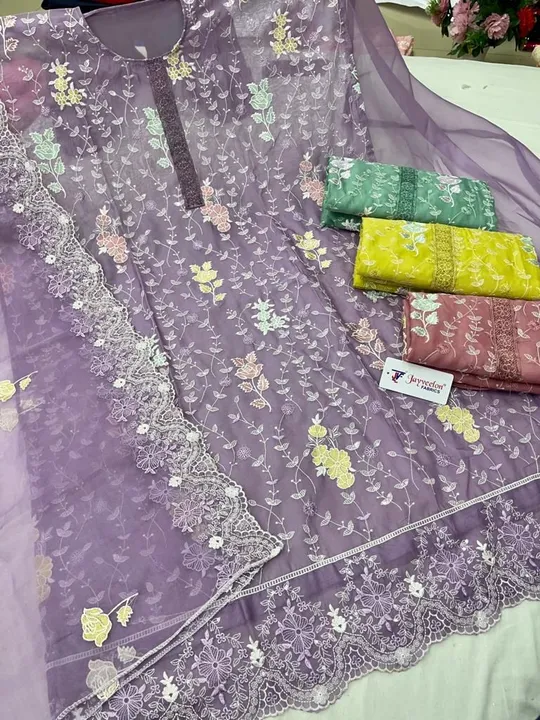 Product uploaded by Satgur Suits _Patiala on 10/7/2023