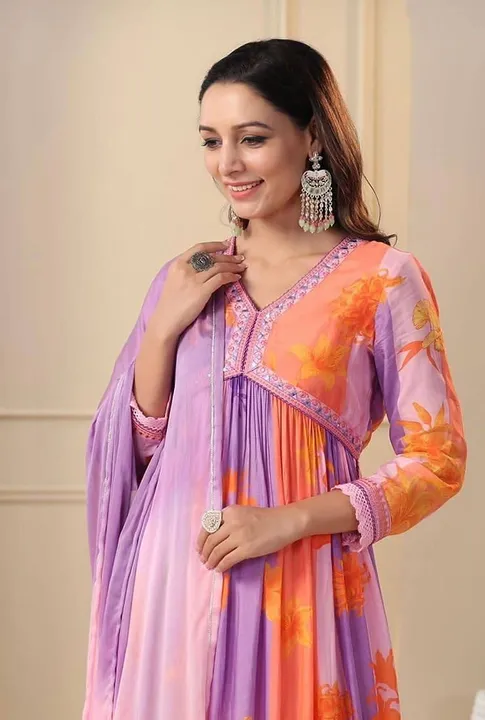 Alia cut suit set uploaded by business on 10/8/2023