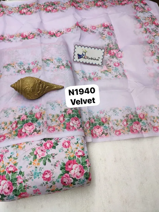 Digital printed floral velvet  uploaded by Dope Shop on 10/9/2023