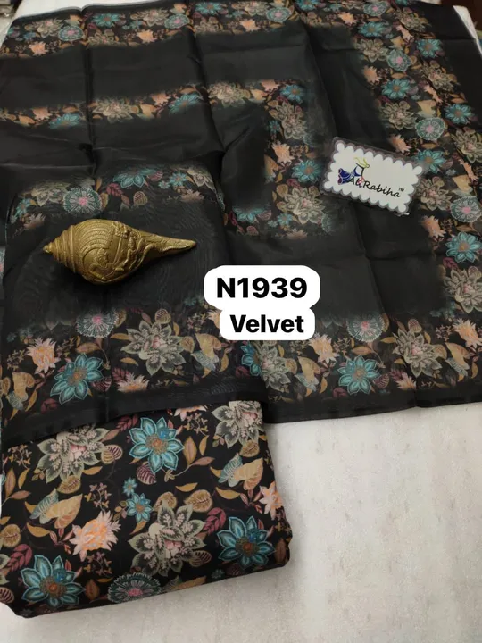 Digital printed floral velvet  uploaded by Dope Shop on 10/9/2023