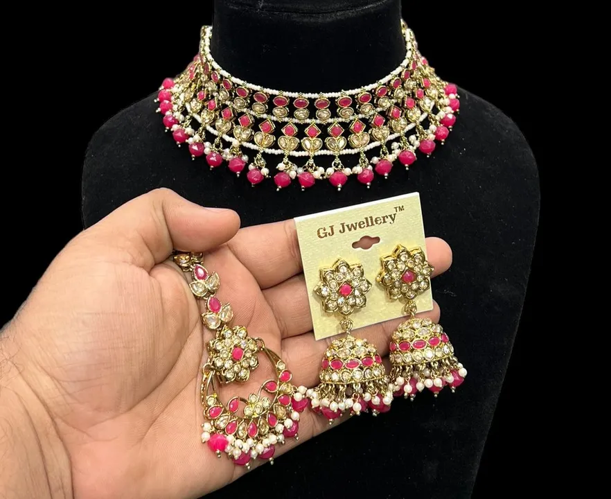 Necklace with earrings and Maangtikka  uploaded by business on 10/11/2023