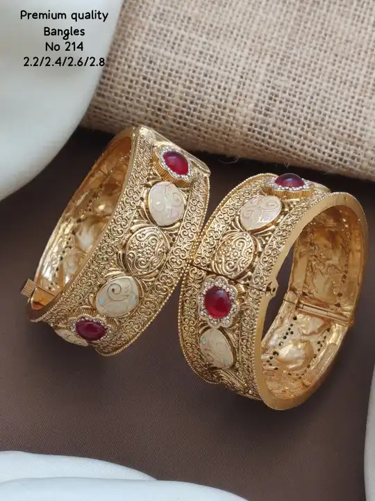 bangles  uploaded by s.k jewellery on 10/11/2023