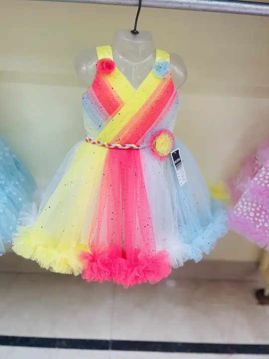 Premium kids Dresses uploaded by Meghna dresses on 10/12/2023