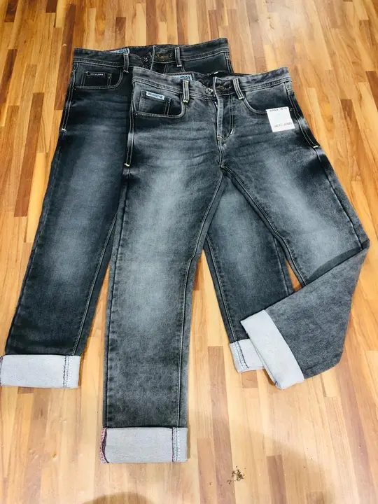 Men's jeans best quality  uploaded by The fashion hub on 10/13/2023
