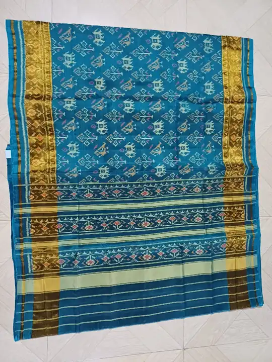 Single ikat patola saree 4ply  silk 100% handloom uploaded by business on 10/15/2023