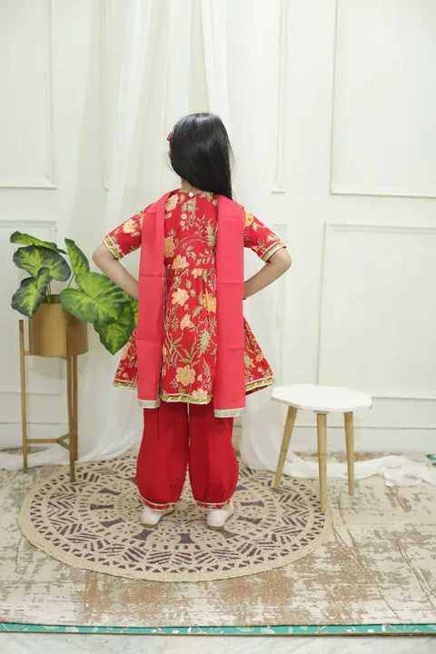 Girls set uploaded by Taha fashion from surat on 10/16/2023
