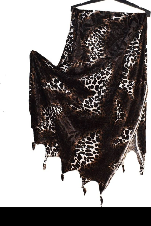 Brown Tiger Printed Velvet Stole/Scarves Size 2 Meter uploaded by business on 10/17/2023