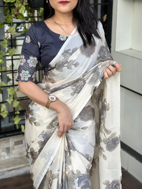 *Designe-*Rashmi*🔆  *This saree is absolutely gorgeous,super flowy there is no reason not to fall i uploaded by Marwadi Businessmen on 10/17/2023