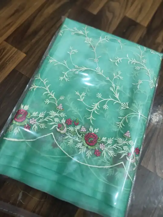 Product uploaded by Sara Silk Art (Sarees) on 10/19/2023