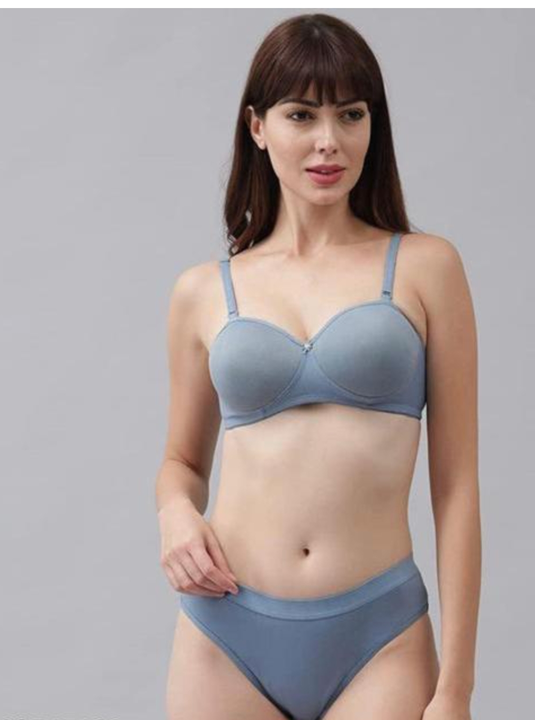Seamless half padded set uploaded by business on 10/21/2023