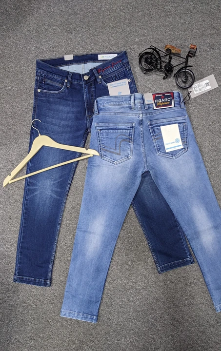 Post image Figaro jeans has updated their profile picture.
