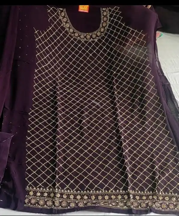 #8950856701एक से बढ़कर एक#गर्लिश look में #ओरिजनल #पार्टीवियर सूट का रहेगा #प्योर#handwork#लखनवीवर्क uploaded by Deep boutique collection gohana on 10/23/2023