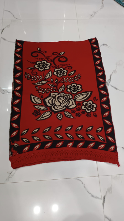 Woolen shawl uploaded by business on 10/23/2023