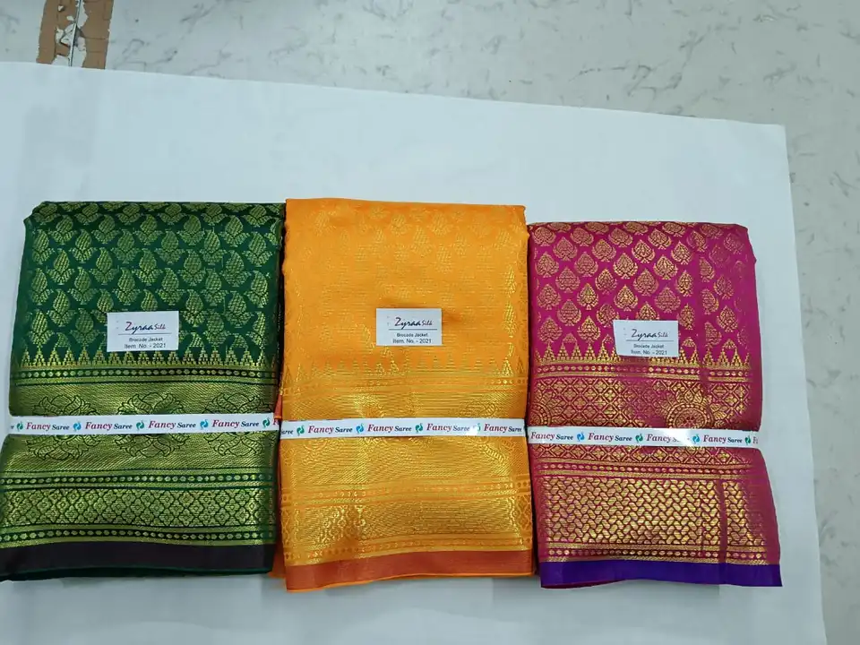 🎉OFFER🎉 OFFER 🎉OFFER🎉
LIMITED TIME OFFER
Brocade fancy Saree
Full Saree with Blouse
Colour - 8 
 uploaded by business on 10/25/2023