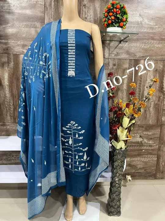 Reyon cotton with chiffon dupatta uploaded by business on 10/25/2023