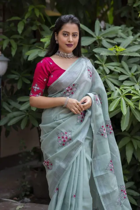 Saree uploaded by Miss Lifestyle on 10/29/2023