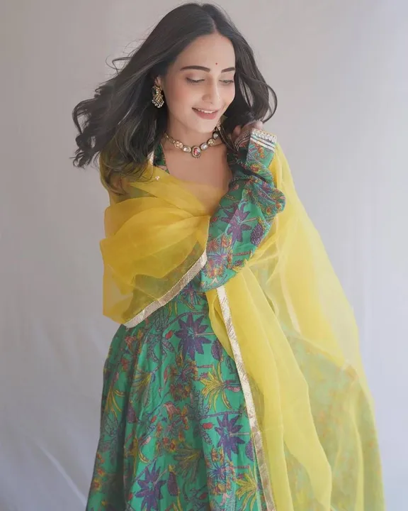 Anarkali gown dupatta  uploaded by VINAYAK desinger  on 10/29/2023