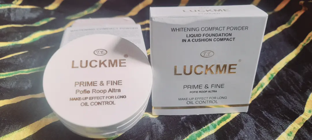 Luckme Prime & Fine Compact Powder Oil Control uploaded by Aastha hosiery on 10/30/2023