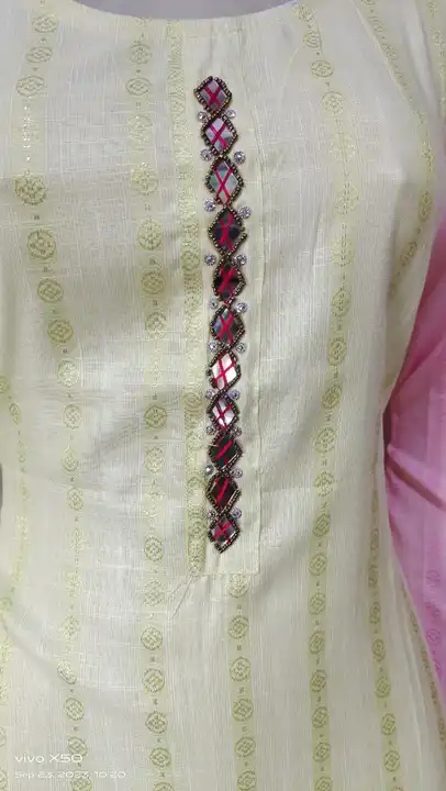 Short embroidered kurti uploaded by La Queens on 11/1/2023