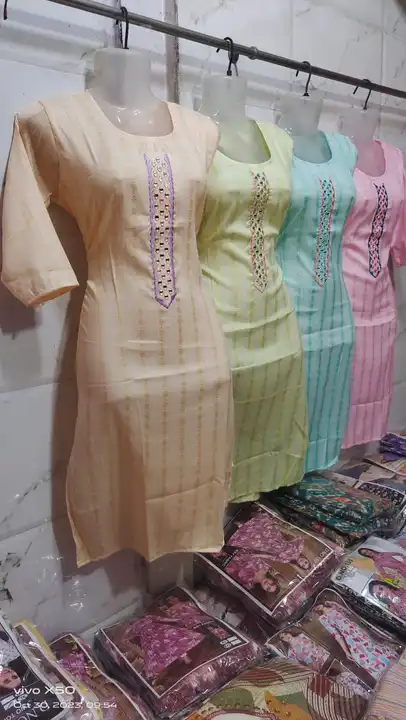 Short embroidered kurti uploaded by La Queens on 11/1/2023