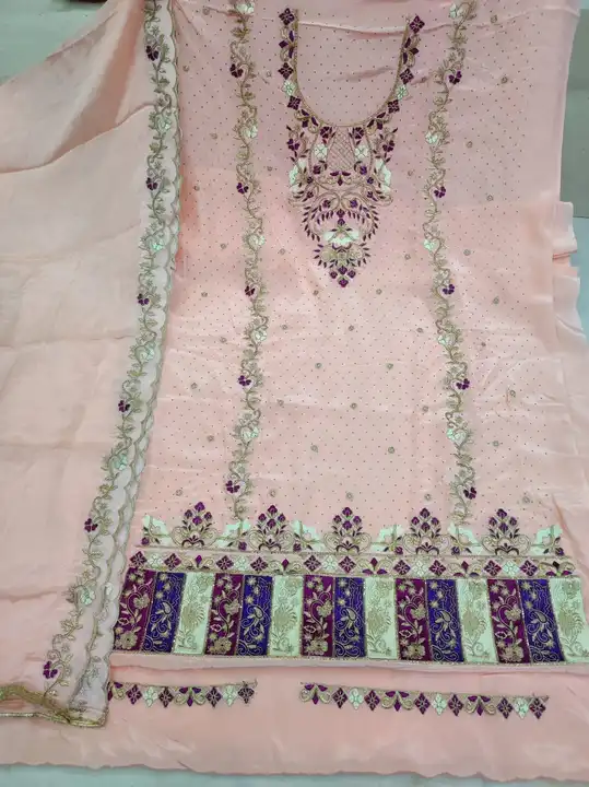 Natural crape suit with chinon dupatta uploaded by business on 11/1/2023