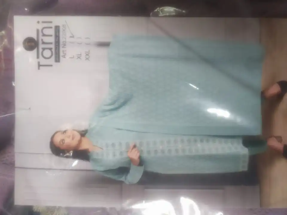 Post image I want 50+ pieces of Woollen kurtis set  at a total order value of 50000. Please send me price if you have this available.