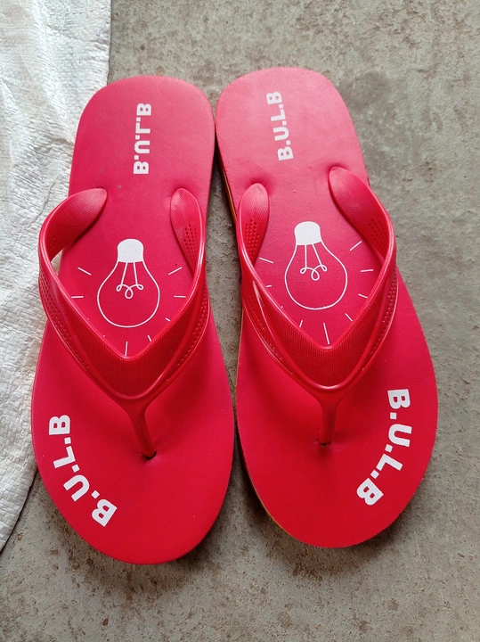 Hawai slipper for your  uploaded by Al fine footwear jajmau kanpur on 11/4/2023