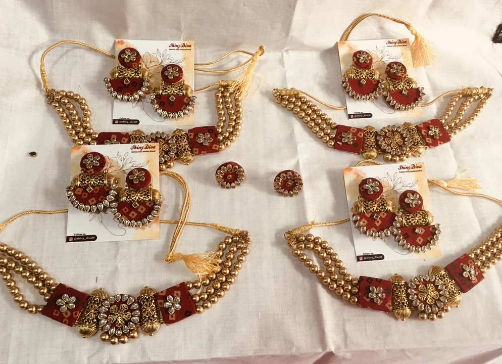 Red bandhni choker set  uploaded by business on 11/6/2023
