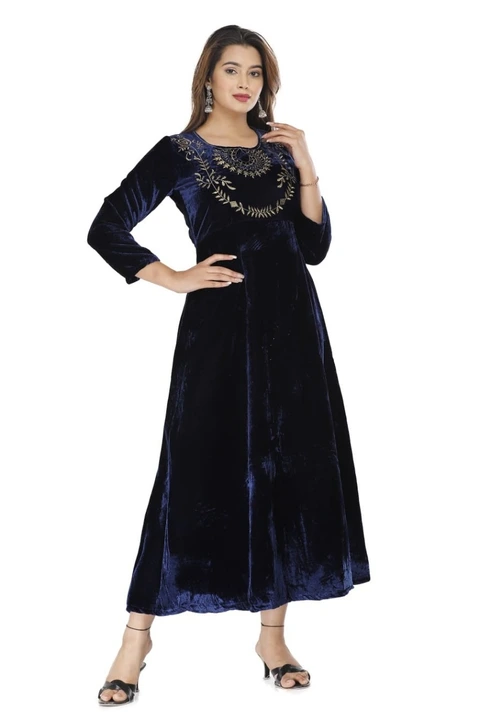 Velvet gown  uploaded by Shri shyam Crection on 11/6/2023