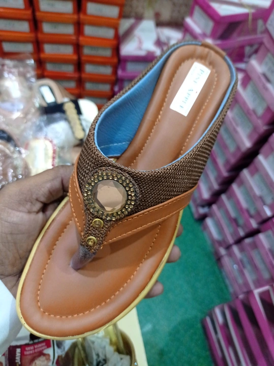 Product uploaded by Al fine footwear jajmau kanpur on 11/13/2023