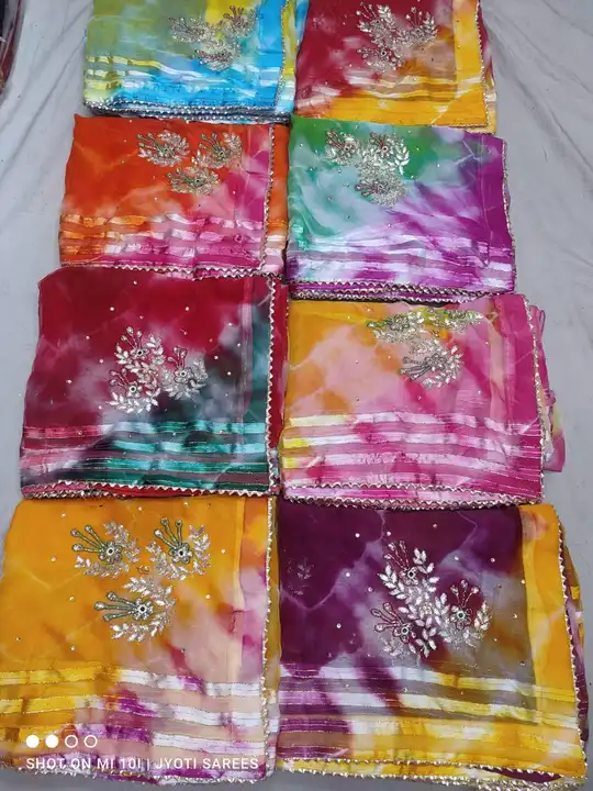 Post image I want 100 pieces of Saree at a total order value of 100000. I am looking for Aur Genda saree . Please send me price if you have this available.