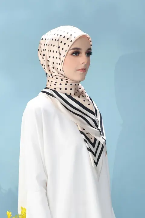 SCARFS &  HIJABS  AND NOSE NAQABS IN DIFFERENT COLOURS  uploaded by SHAHINS' COLLECTION  on 11/15/2023