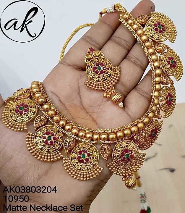Post image Hi frnds 
Each had different prices
6% offer also available
More new Collection available 
Ak code remove first 10 remaining is price-6%+⛵ 
Inbox me for further information
9384600234