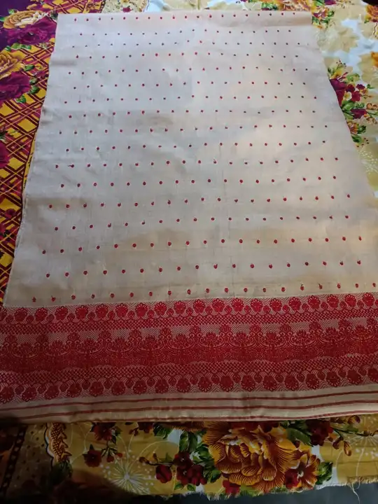 Mekhela chador uploaded by Handloom textile on 11/17/2023