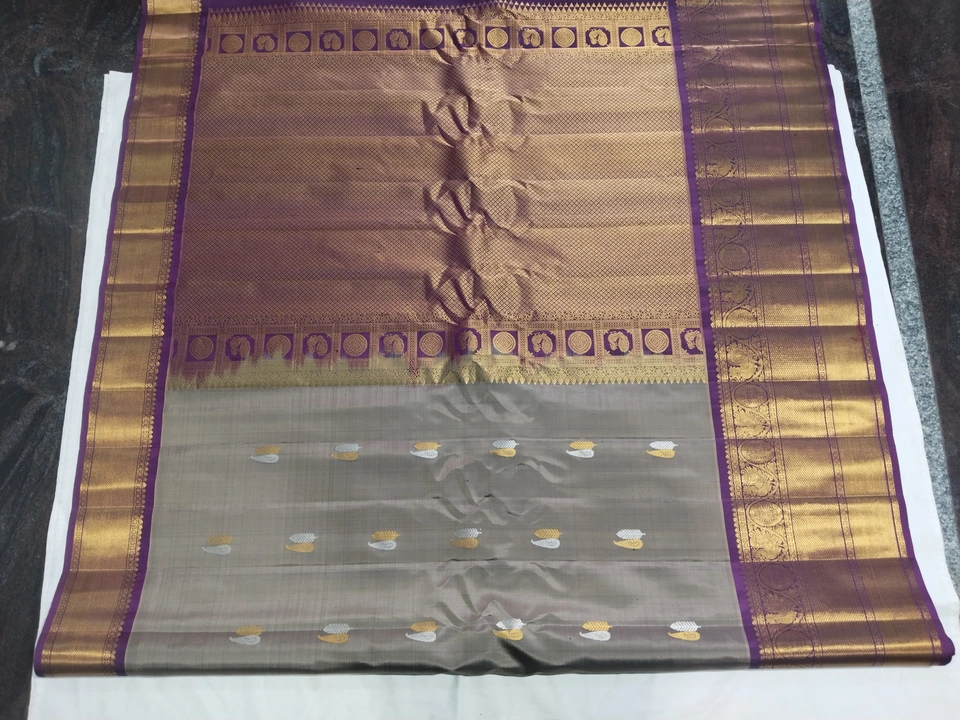 Gadwal silk  sarees uploaded by business on 11/17/2023